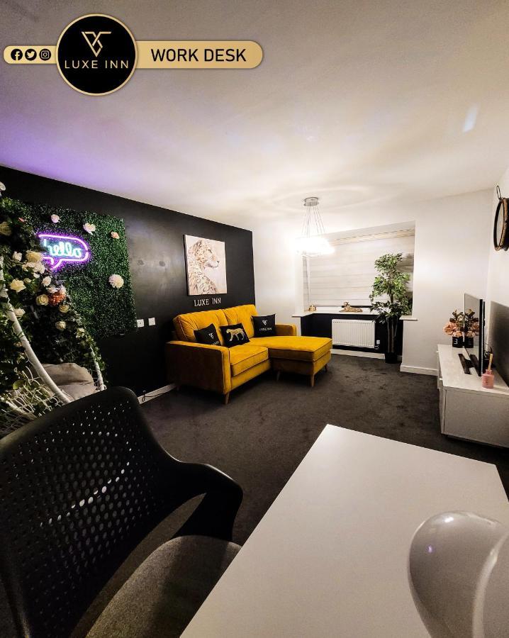 Holiday home Luxe Inn, Birmingham Airport & Nec, Free Parking