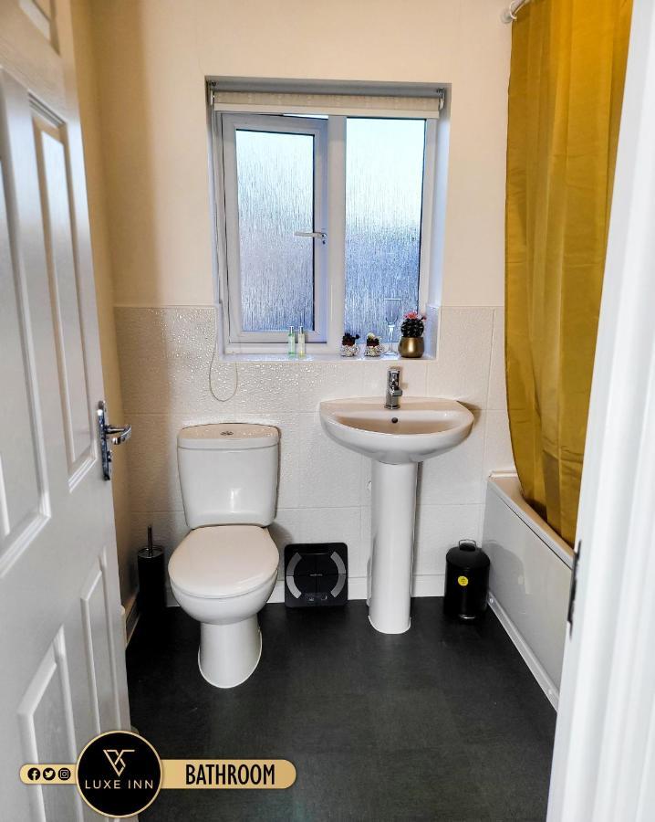 Luxe Inn, Birmingham Airport & Nec, Free Parking Holiday home Marston Green