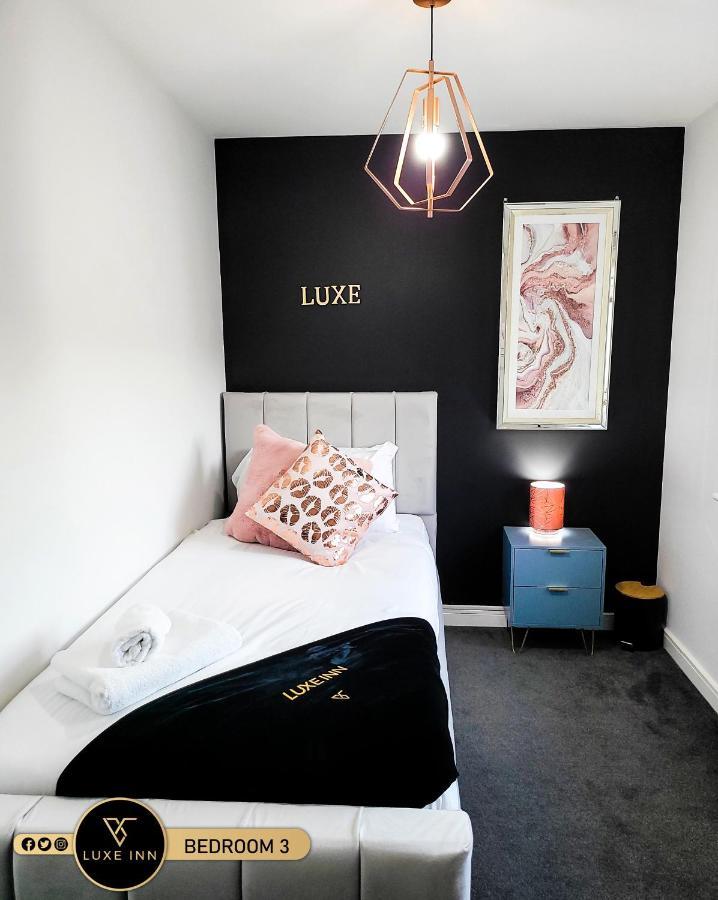 Holiday home Luxe Inn, Birmingham Airport & Nec, Free Parking